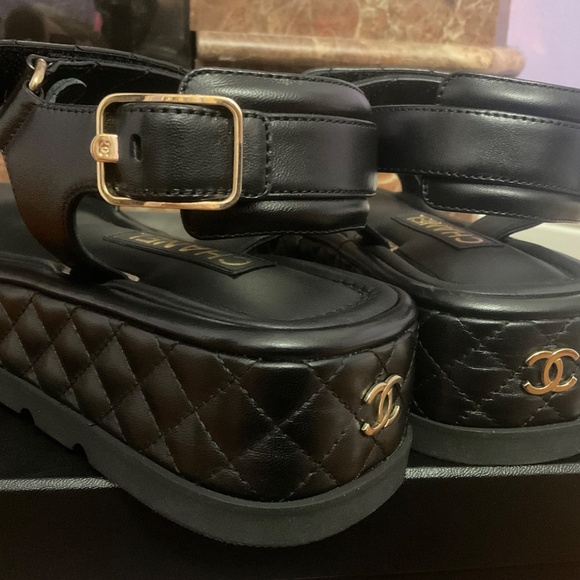 CHANEL Black Lambskin Quilted CC Logo Platform Sandals - Picture 2 of 7